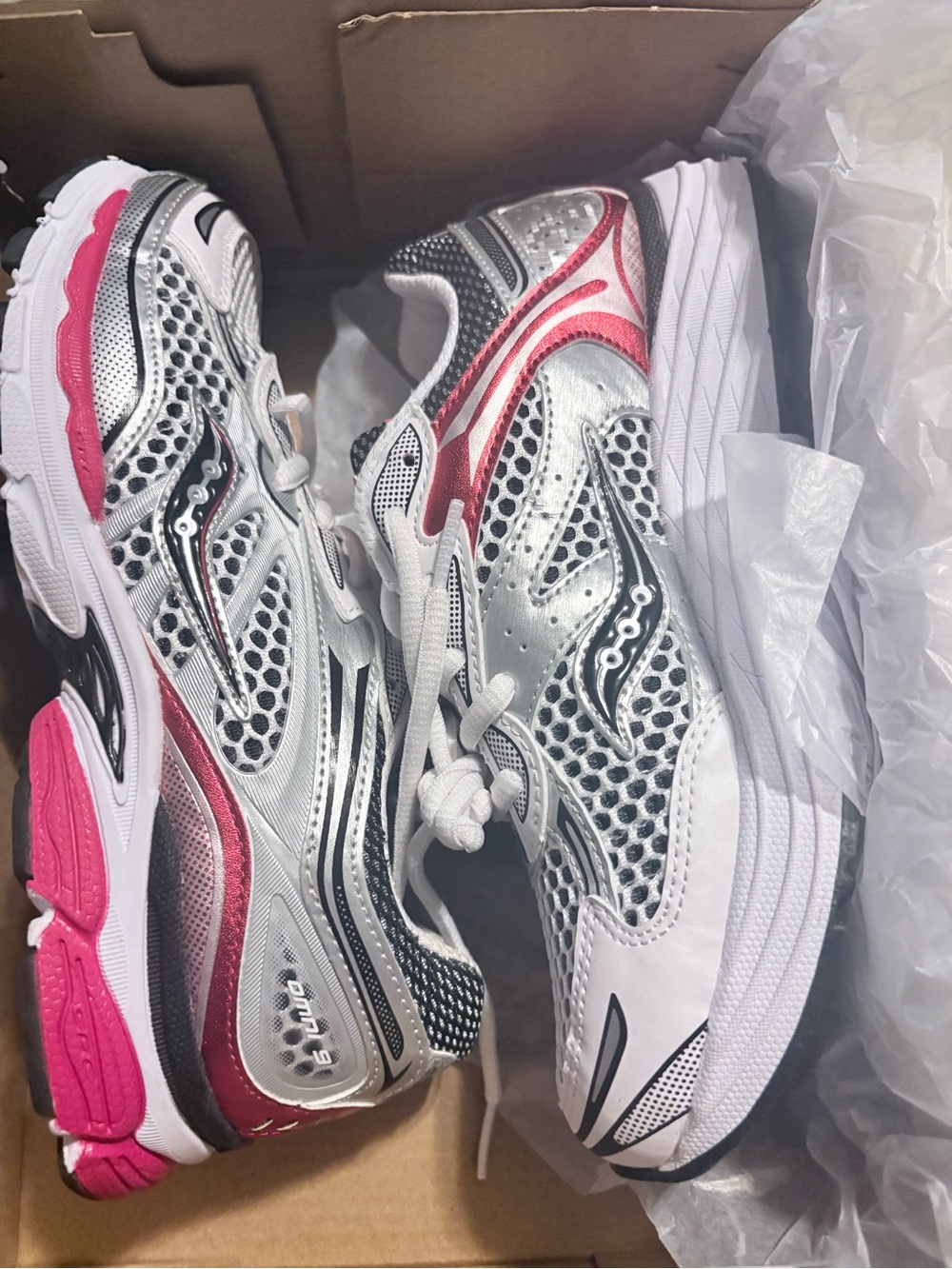 Saucony Women's Silver and Pink Athletic Running Shoes